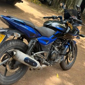 Bajaj Pulsar 220F 2010 - Image 3