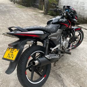 Bajaj Pulsar 150 2011 - Image 2