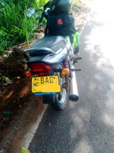 Bajaj CT100 2022
