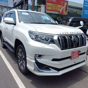Toyota Land Cruiser Prado Tx-L Package 2023 - Image 2