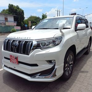 Toyota Land Cruiser Prado Tx-L Package 2023 - Image 3