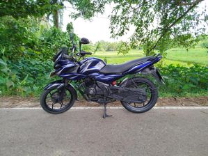 Bajaj Discover 150 2016