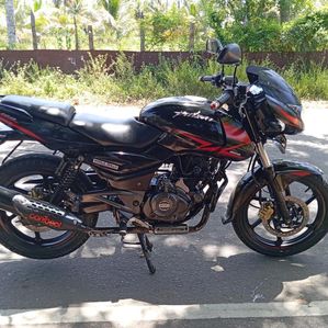 Bajaj Pulsar 180 2017 - Image 2