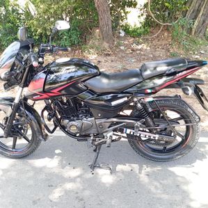 Bajaj Pulsar 180 2017 - Image 3