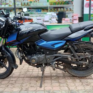 Bajaj Pulsar 150 2019 - Image 3