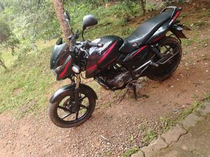 Bajaj Pulsar 150 2015