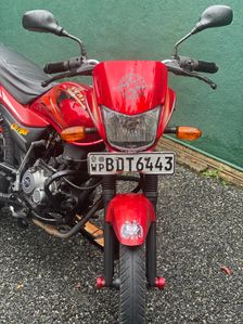 Bajaj Platina 2016