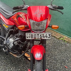 Bajaj Platina 2016 - Image 2