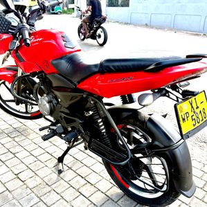 Bajaj Pulsar 135 2012 - Image 2