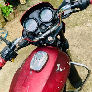 TVS Centra 2004 - Image 2