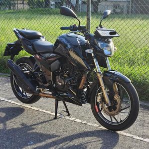 TVS Apache RTR 200 4V 2018 - Image 3