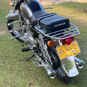Honda CD 125 2010 - Image 2