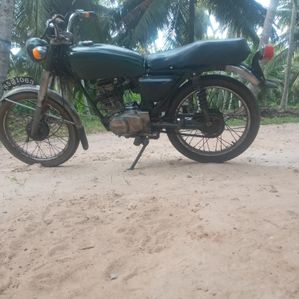 Honda CG125 1979 - Image 2