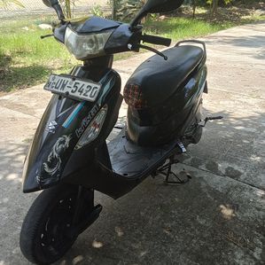 Bajaj Kristal 2010 - Image 2