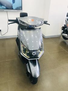 Yadea T5 2025