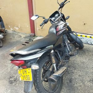 Bajaj Platina 125 2007 - Image 2