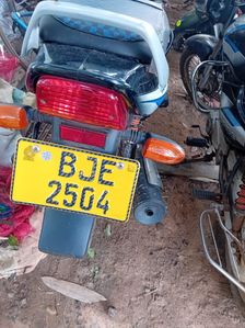 Bajaj CT100 2023
