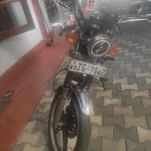 Suzuki GN 125 2006 - Image 2