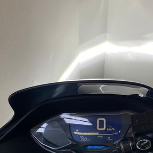 Honda PCX 2024 - Image 2