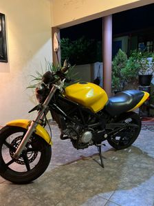 Honda VTR 250 2013