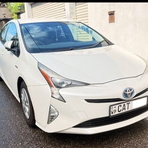 Toyota Prius 4th Gen 2016 - Image 2