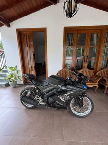 Yamaha R15 2019