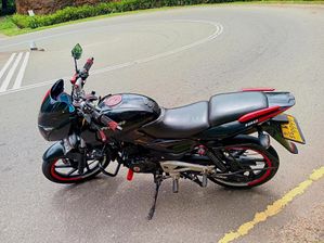 Bajaj Pulsar 180 2011
