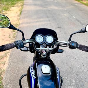 Bajaj Platina 125 2012 - Image 3