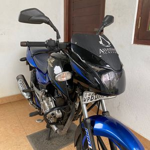 Bajaj Pulsar 150 2015 - Image 2