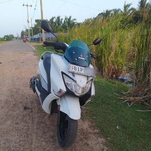 Suzuki Burgman 2020 - Image 2