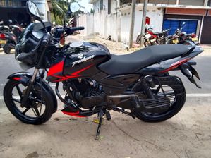 Bajaj Pulsar 150 2011
