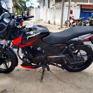 Bajaj Pulsar 150 2011 - Image 2