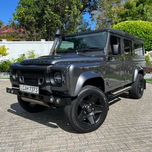 Land Rover Defender 2014 - Image 2