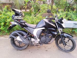 Yamaha FZ 2015