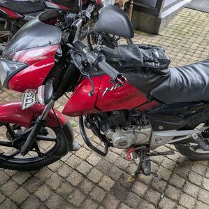 Bajaj Pulsar 150 2012 - Image 2