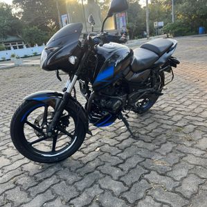 Bajaj Pulsar 150 2019 - Image 2