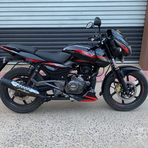 Bajaj Pulsar 180 2019 - Image 2