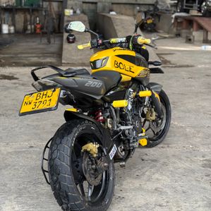 Bajaj Pulsar NS200 2018 - Image 2