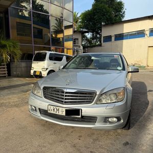 Mercedes Benz C180 Blue Efficency 2010 - Image 2