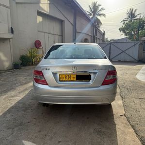 Mercedes Benz C180 Blue Efficency 2010 - Image 3