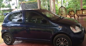 Toyota Vitz 2000