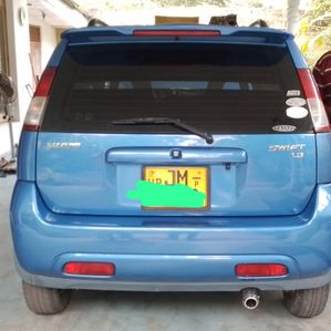 Suzuki Swift 2003 - Image 2