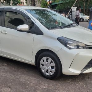 Toyota Vitz Edition 2 2015 - Image 2