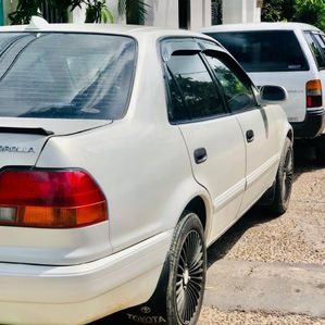 Toyota Corolla 1995 - Image 3