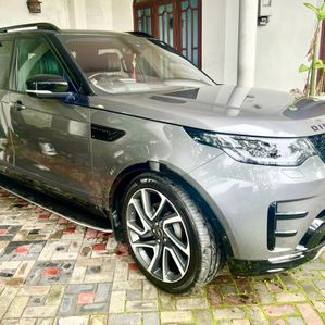 Land Rover Discovery 5 HSE Luxury 2017 - Image 2