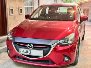 Mazda 2 Skyactive 2015