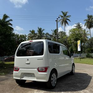 Suzuki Wagon R FX 2023 - Image 3
