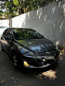 Hyundai Accent 2011