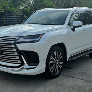 Lexus LX600 Highest Spec 2024 - Image 2