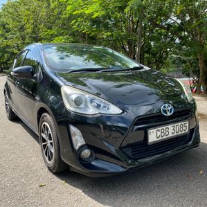 Toyota Aqua Urban 2015 - Image 3